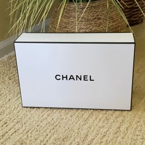 Chanel Box